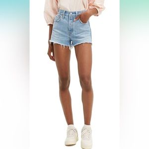 Levi’s 501 shorts size 25 NWT